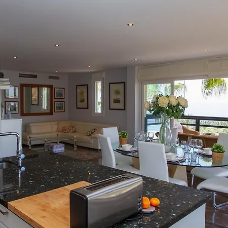 El Remo Deluxe Apartamento *